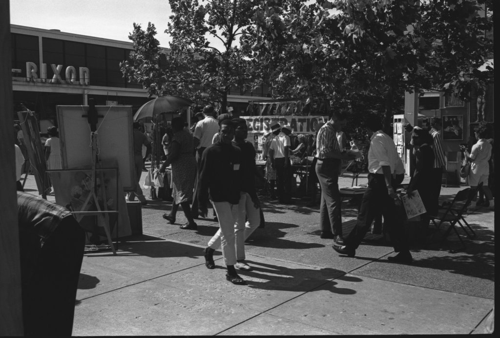 Unidentified art fair - Flerlage, Raeburn, 1915-2002