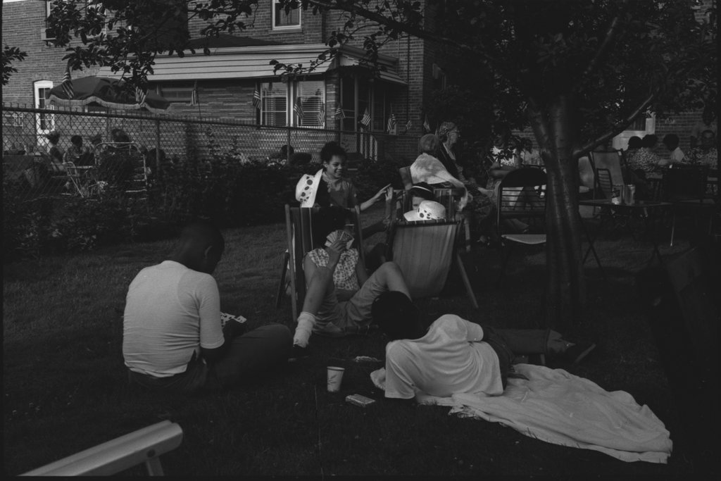 Backyard picnic - Flerlage, Raeburn, 1915-2002