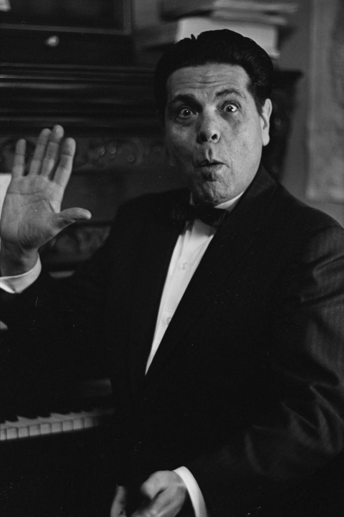 Mel Roussos - Flerlage, Raeburn, 1915-2002