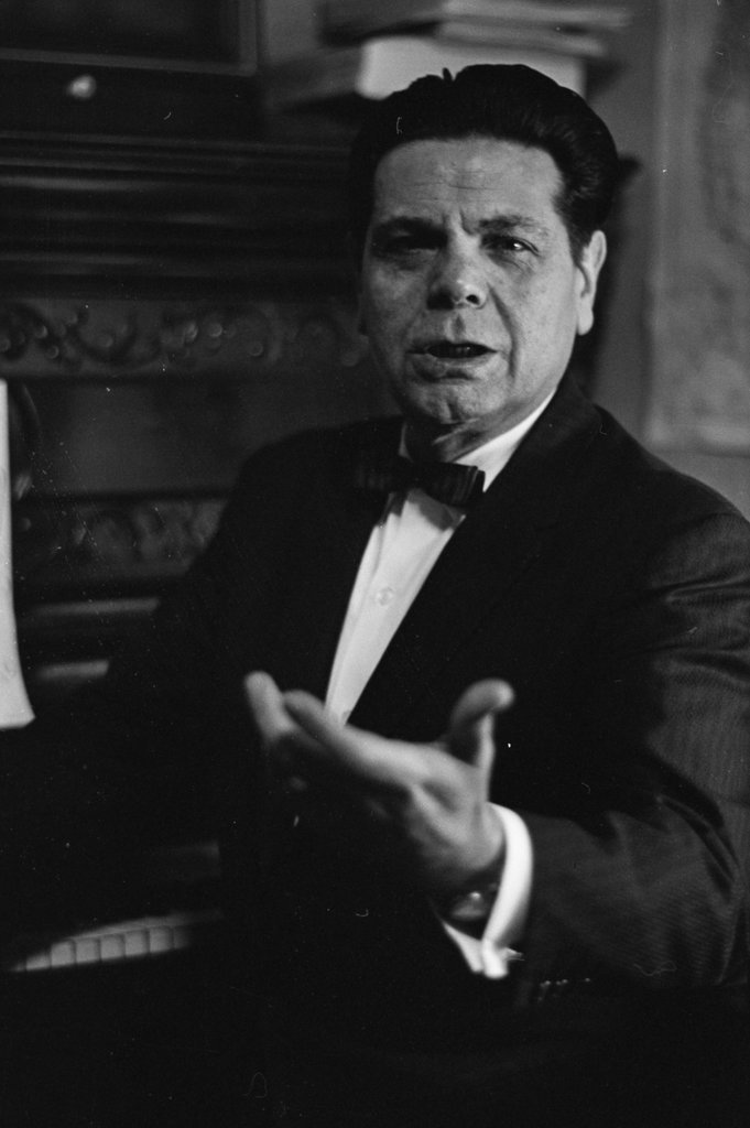 Mel Roussos - Flerlage, Raeburn, 1915-2002
