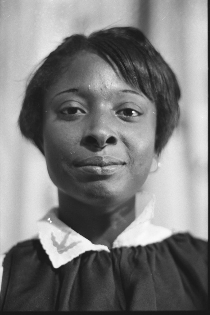 Mary Ross - Flerlage, Raeburn, 1915-2002