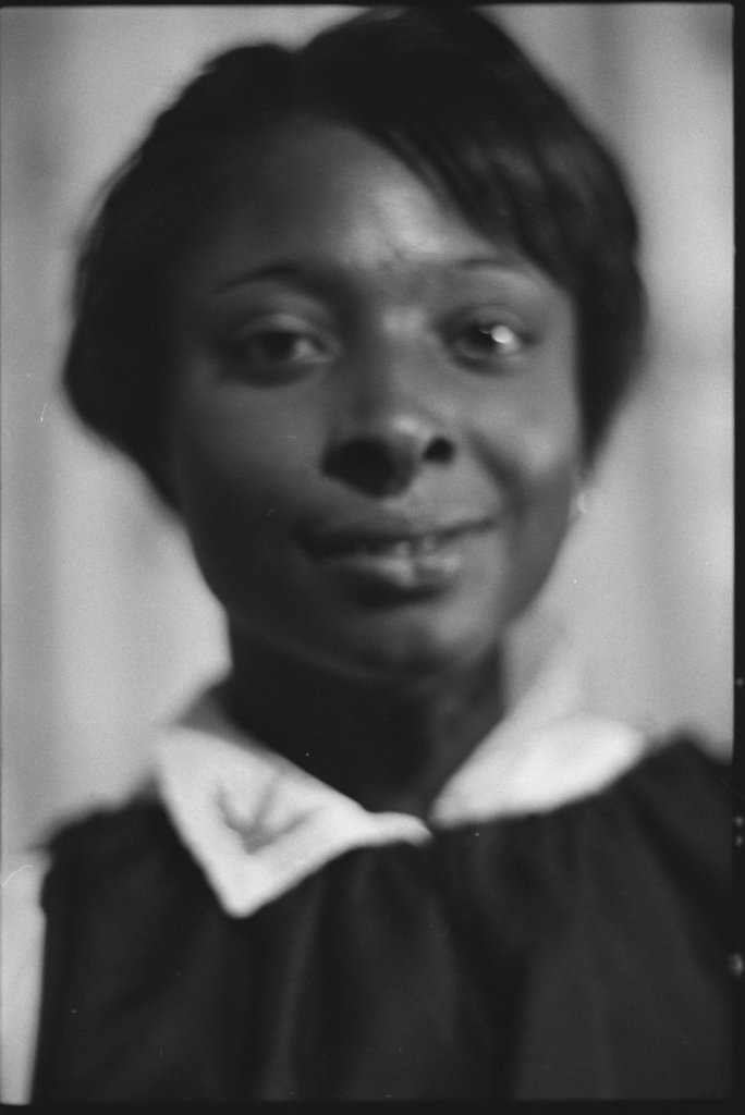 Mary Ross - Flerlage, Raeburn, 1915-2002