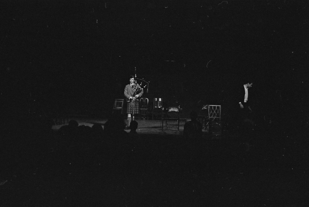 George Armstrong performing at the Fourth Annual University of Chicago Folk Festival - Flerlage, Raeburn, 1915-2002