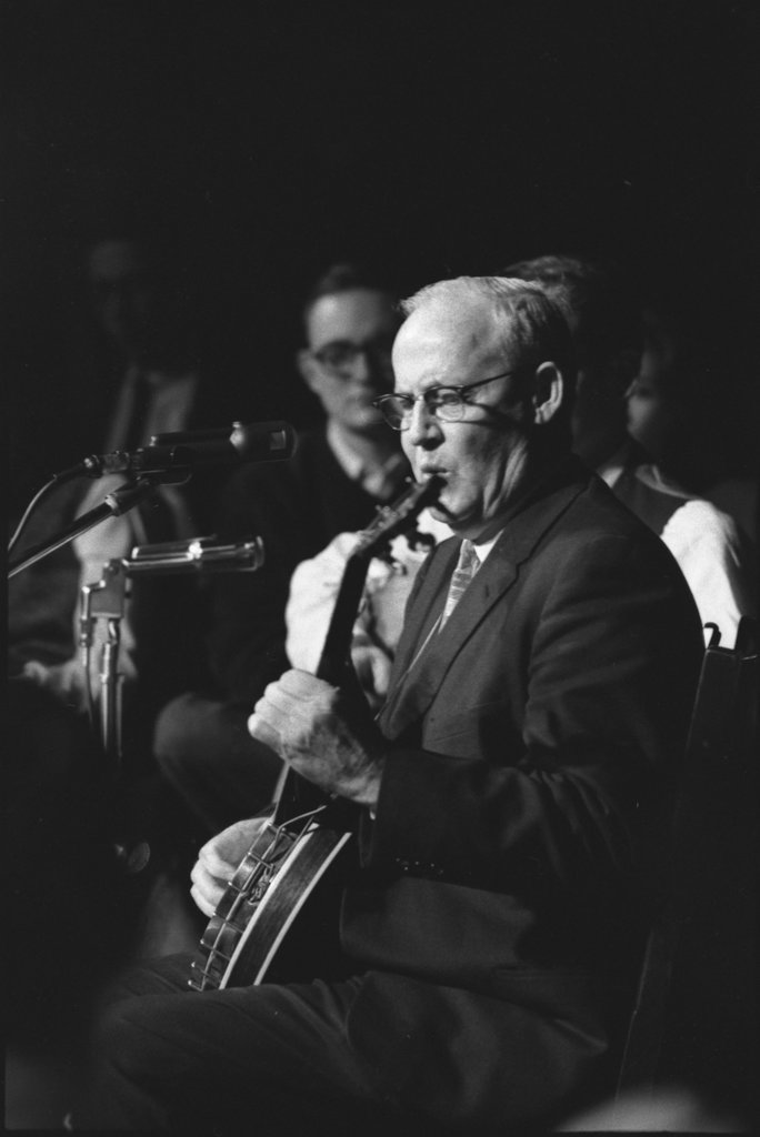 Dock Boggs performing at the Fourth Annual University of Chicago Folk Festival - Flerlage, Raeburn, 1915-2002