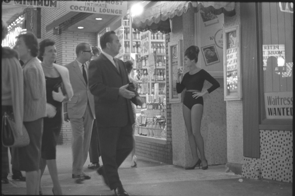 Rush Street nightlife - Flerlage, Raeburn, 1915-2002
