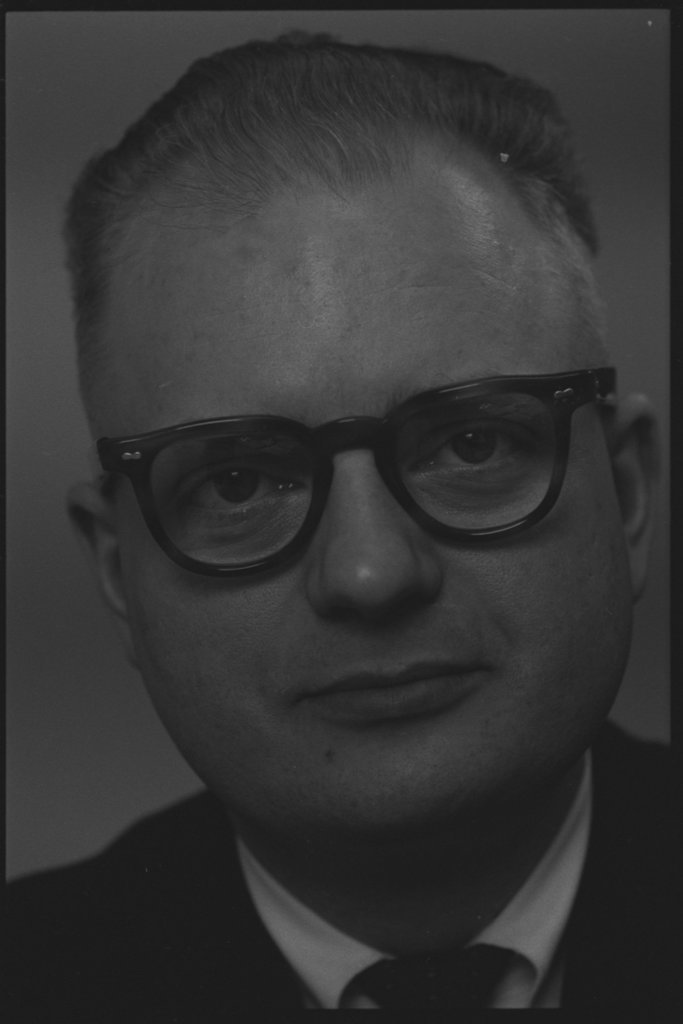Ken Alexander - Flerlage, Raeburn, 1915-2002