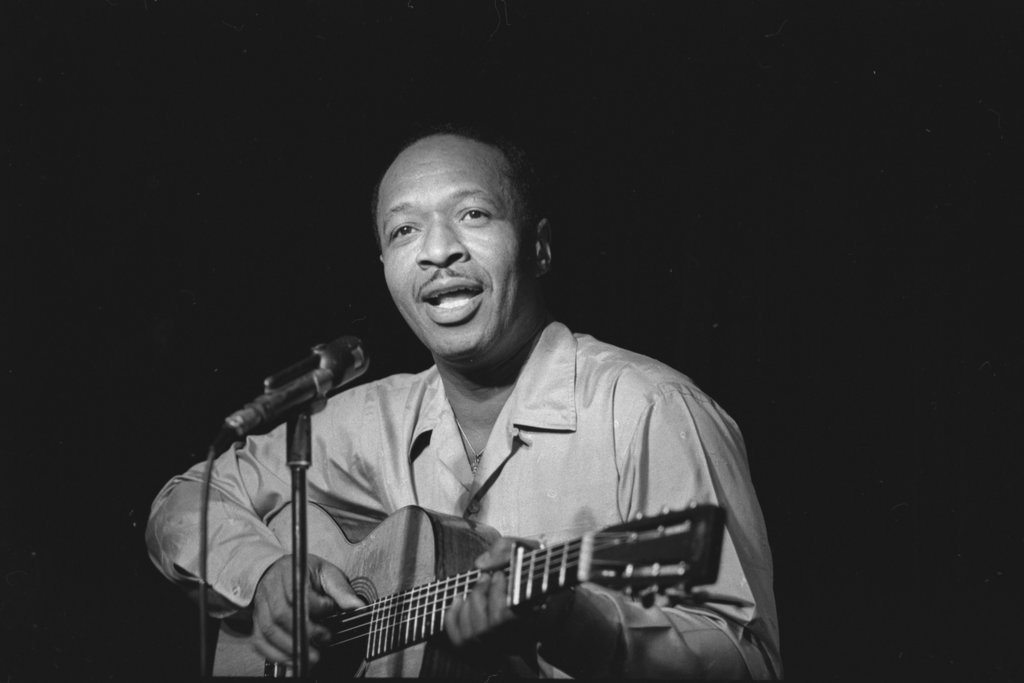 Josh White - Flerlage, Raeburn, 1915-2002