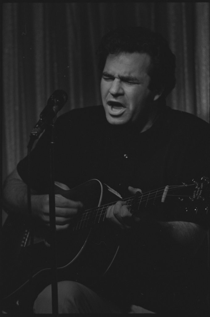 Hoyt Axton - Flerlage, Raeburn, 1915-2002