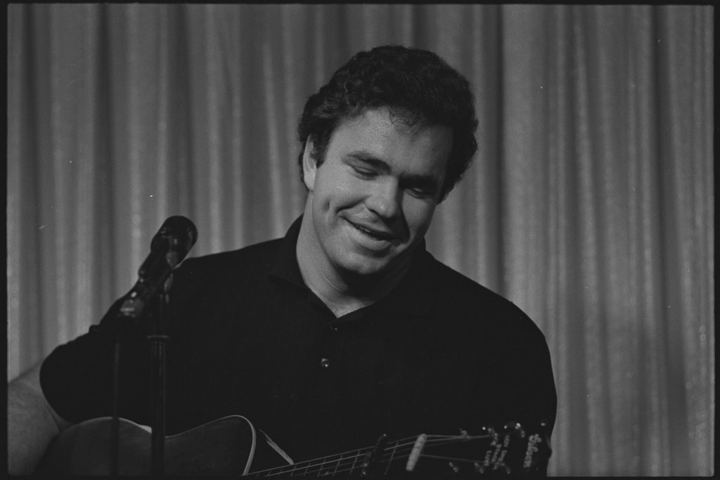 Hoyt Axton - Flerlage, Raeburn, 1915-2002