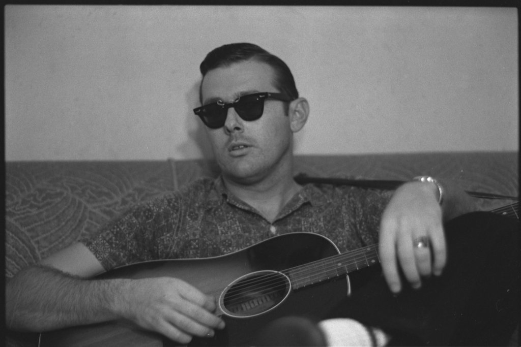 Arnold Keith Storm, folk singer and composer, Moorsville, Indiana - Flerlage, Raeburn, 1915-2002