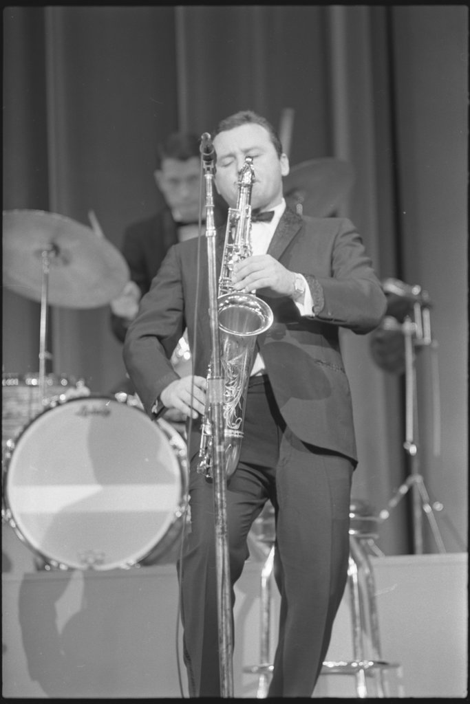 Stan Getz and Astrud Gilberto - Flerlage, Raeburn, 1915-2002