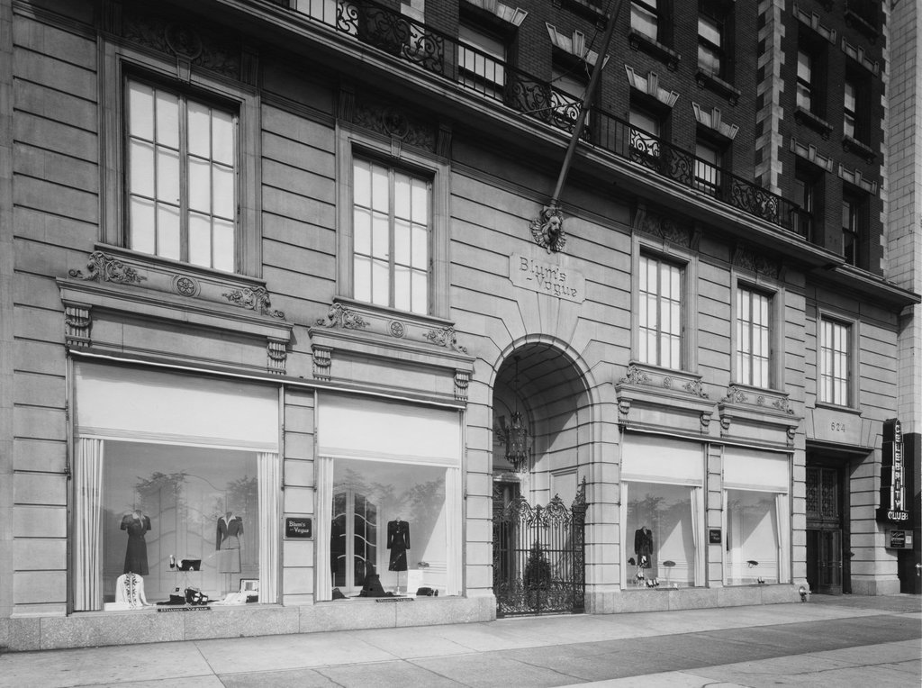 Blum's-Vogue building - Hedrich-Blessing