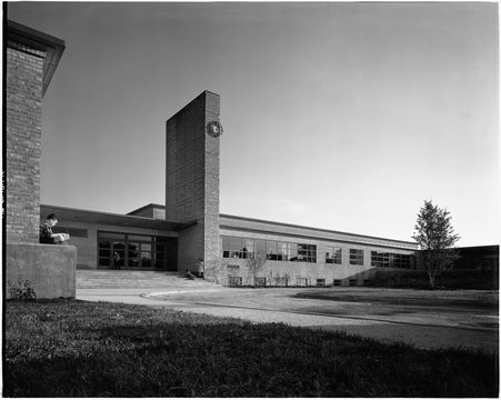 Chicago History Museum Images - Crow Island School in Winnetka