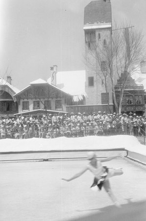 Images of the Century of Progress world's fair by an unknown amateur photographer, 1933-1934