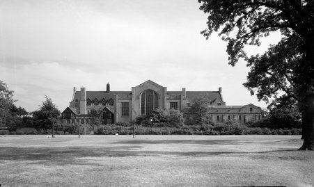University of Chicago campus - Trowbridge, Raymond W., 1886-1936