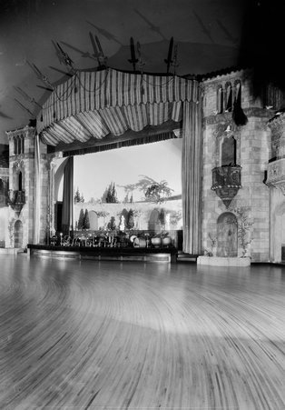 Aragon Ballroom - Trowbridge, Raymond W., 1886-1936