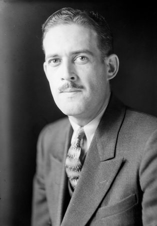 Portrait of a man - Trowbridge, Raymond W., 1886-1936