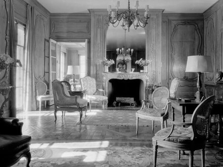 Living room - Trowbridge, Raymond W., 1886-1936