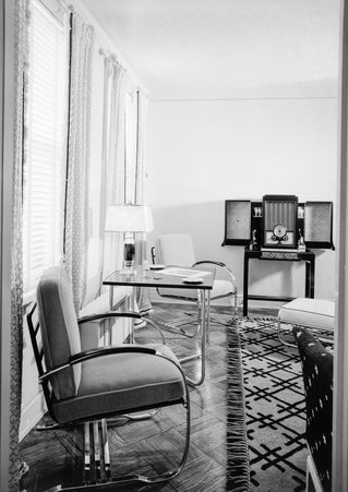 Marshall Fields Wholesale apartment - Trowbridge, Raymond W., 1886-1936