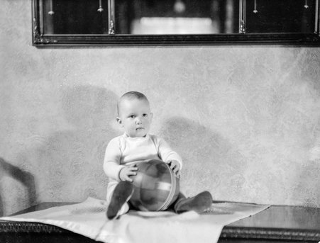 Joe Bacon's baby - Trowbridge, Raymond W., 1886-1936