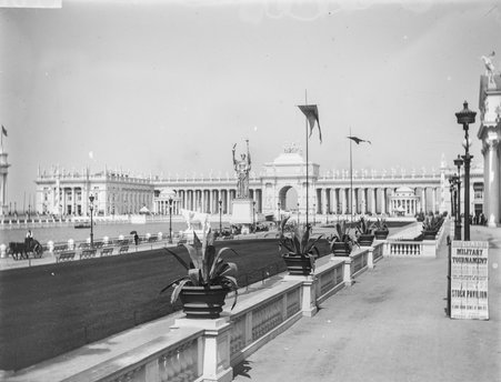 Peristyle and Basin from northeast corner of Agriculture Building, World's Columbian Exposition - Glessner, John George M. (John George Macbeth), 1871-1929