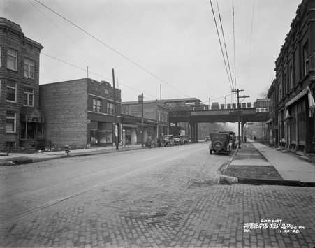 Chicago Streets-Kedzie Avenue, view northwest to rapid transit Rightoff Way - Scholz, A. F.