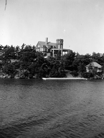 Trip with mother - McCutcheon, John T. (John Tinney), 1870-1949