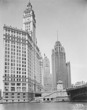 Chicago Streets-commercial buildings-Wringley and Tribune Buildings - Scholz, A. F.