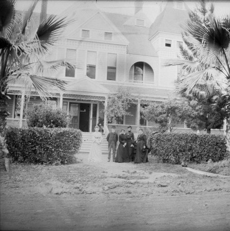 Trip with mother - McCutcheon, John T. (John Tinney), 1870-1949
