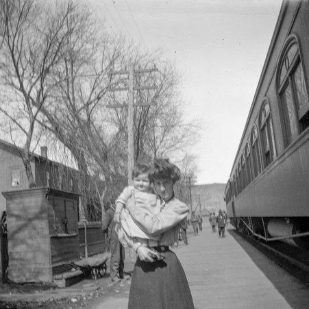 Trip with mother - McCutcheon, John T. (John Tinney), 1870-1949