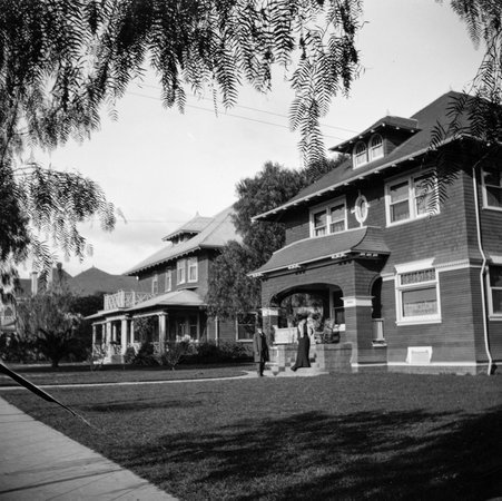 Trip with mother - McCutcheon, John T. (John Tinney), 1870-1949