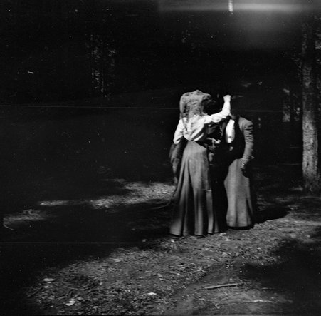 Trip with mother - McCutcheon, John T. (John Tinney), 1870-1949
