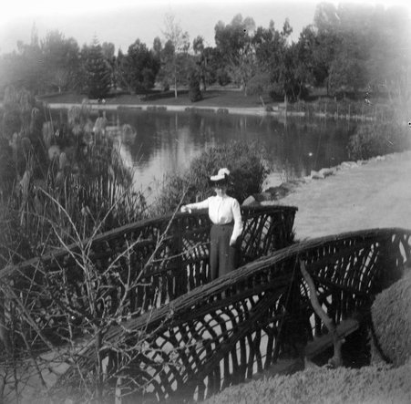 Trip with mother - McCutcheon, John T. (John Tinney), 1870-1949