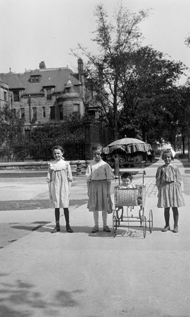 Unidentified people - McCutcheon, John T. (John Tinney), 1870-1949