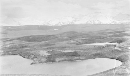 Going north across Siberia - McCutcheon, John T. (John Tinney), 1870-1949
