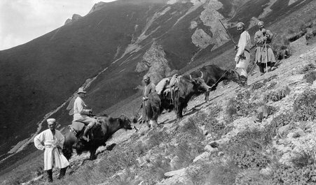 Going north across Siberia - McCutcheon, John T. (John Tinney), 1870-1949