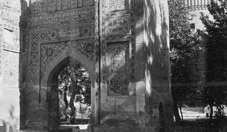 Tamerlane's Tomb - McCutcheon, John T. (John Tinney), 1870-1949