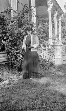 Rose Chatfield-Taylor, Ferry Camp - McCutcheon, John T. (John Tinney), 1870-1949