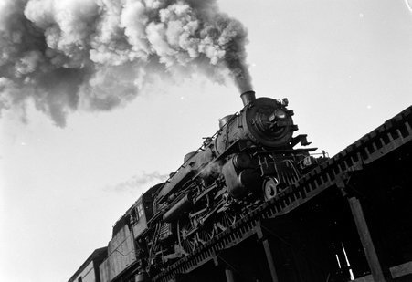 Steam engine train near 20th Street - Coster, Gordon, 1920-1985