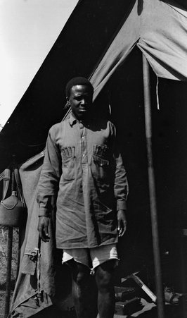 People in Africa - McCutcheon, John T. (John Tinney), 1870-1949