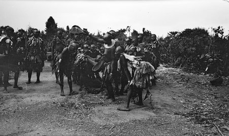 Natives in Africa - McCutcheon, John T. (John Tinney), 1870-1949
