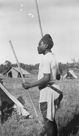 People in Africa - McCutcheon, John T. (John Tinney), 1870-1949