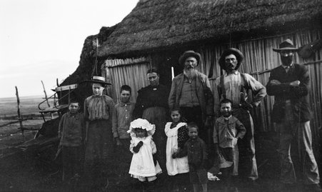 People in Africa - McCutcheon, John T. (John Tinney), 1870-1949
