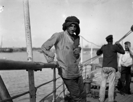 People in Africa - McCutcheon, John T. (John Tinney), 1870-1949