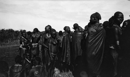 Natives in Africa - McCutcheon, John T. (John Tinney), 1870-1949