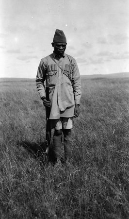 People in Africa - McCutcheon, John T. (John Tinney), 1870-1949