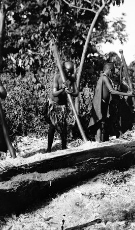 Natives in Africa - McCutcheon, John T. (John Tinney), 1870-1949