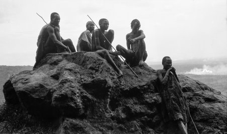 Natives in Africa - McCutcheon, John T. (John Tinney), 1870-1949