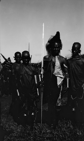 Natives in Africa - McCutcheon, John T. (John Tinney), 1870-1949