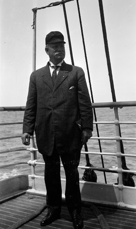 On the Adolphe Woermann - McCutcheon, John T. (John Tinney), 1870-1949